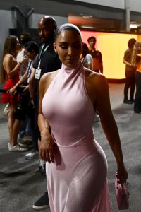 Kim Kardashian Goes Glam for F1 Singapore Prix Amid Lewis Hamilton Romance