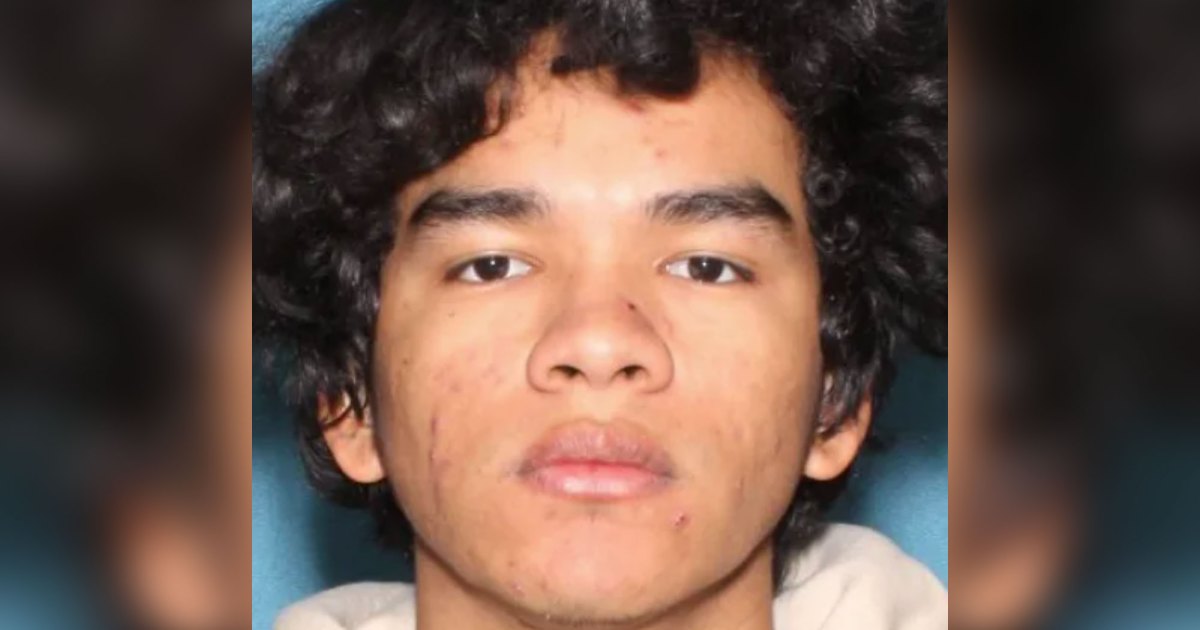 Man Allegedly Lured Girl From Home After Blackmailing Her With Explicit Photos, Sexually Assaulted Her Man Allegedly Lured Girl From Home After Blackmailing Her With Explicit Photos, Sexually Assaulted Her