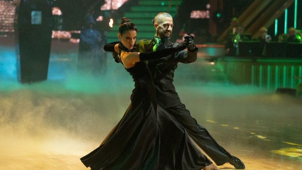 Maura-Higgins-DWTS-183408_EM103715