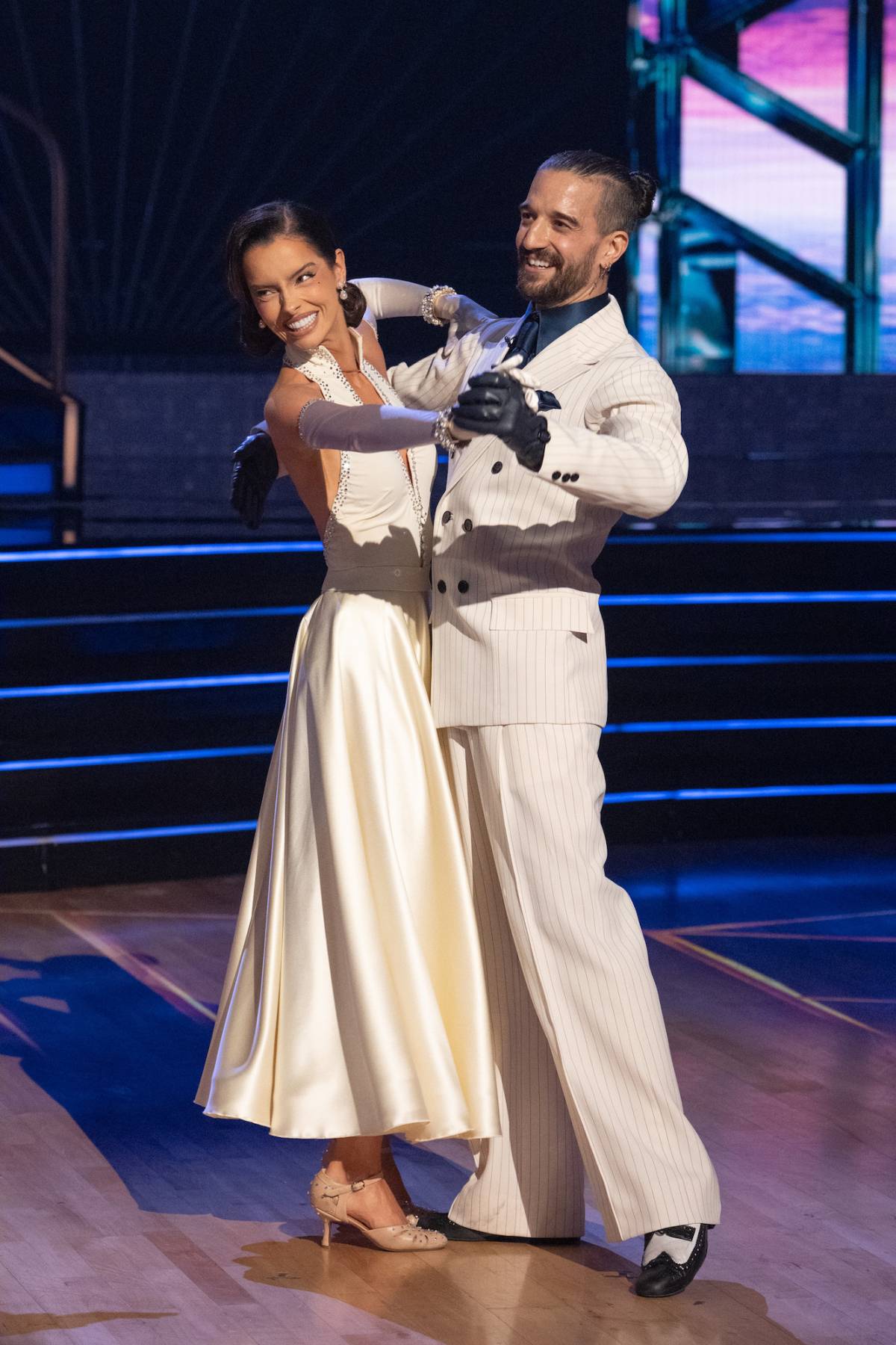 Maura-and-Mark-DWTS-35-183666_EM105636