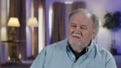 Meghan Markles Estranged Dad Thomas Investigated Over Child Sex Images After Son Went to Cops