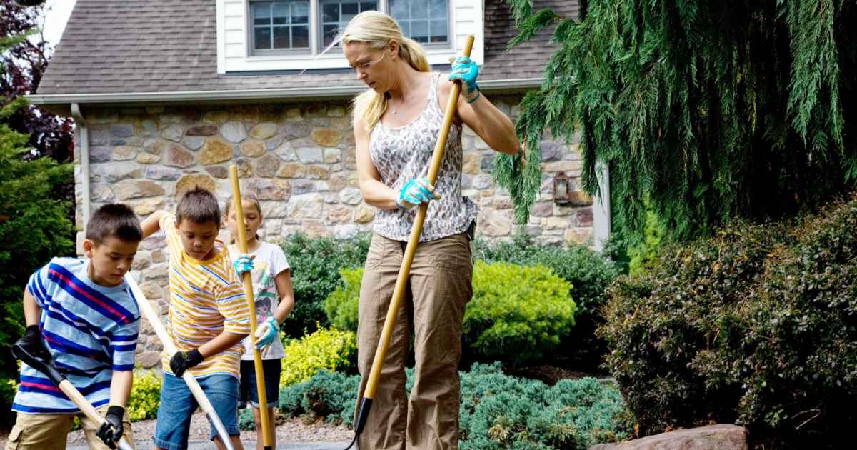 Photo: Us Weekly Tcdkapl kate gosselin collin nanny