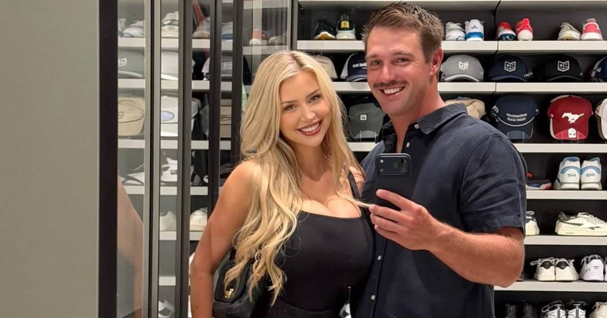 Bryson DeChambeau and Girlfriend Mikayla Demaiter Are ‘Getting Serious,’ Seen in 1st Photo Together (Exclusive) Bryson DeChambeau and Girlfriend Mikayla Demaiter Are ‘Getting Serious,’ Seen in 1st Photo Together (Exclusive)