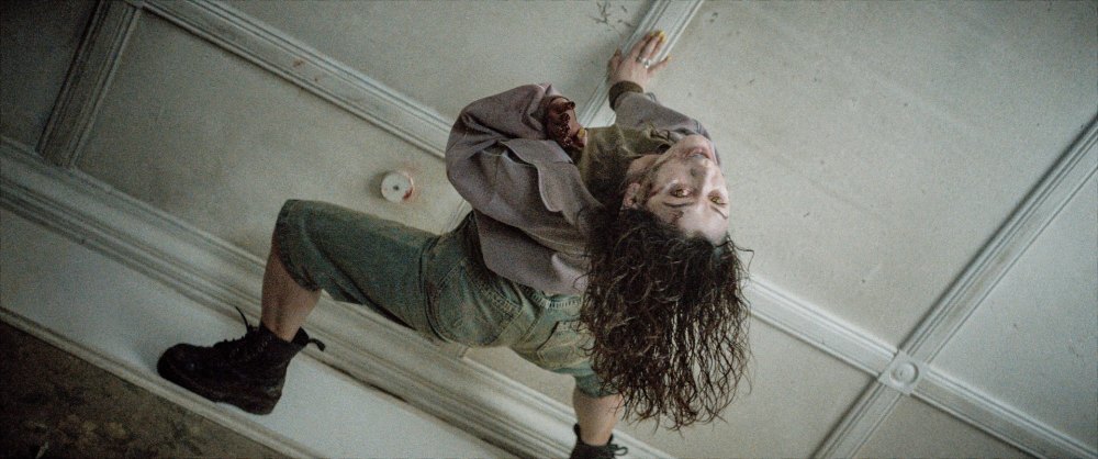 Luciane Buchanan in Evil Dead Burn