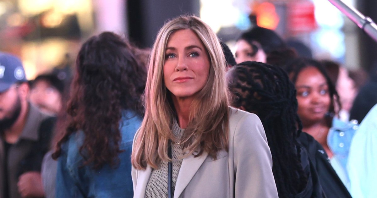 What Are ‘Pebble Jeans?’ The Cozy Fall Anti-Denim Style Jennifer Aniston Rocks — 15 Finds