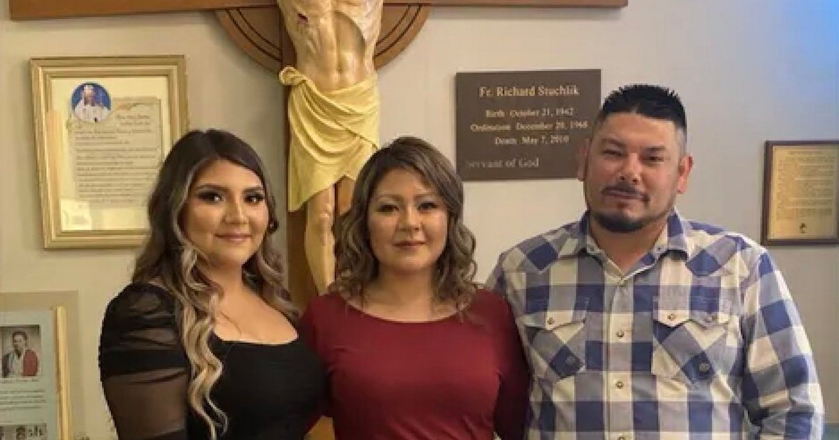Kansas Man, 21, Fatally Shot 3 Family Members After Mom Asked Him to Help Sign Paperwork Kansas Man, 21, Fatally Shot 3 Family Members After Mom Asked Him to Help Sign Paperwork