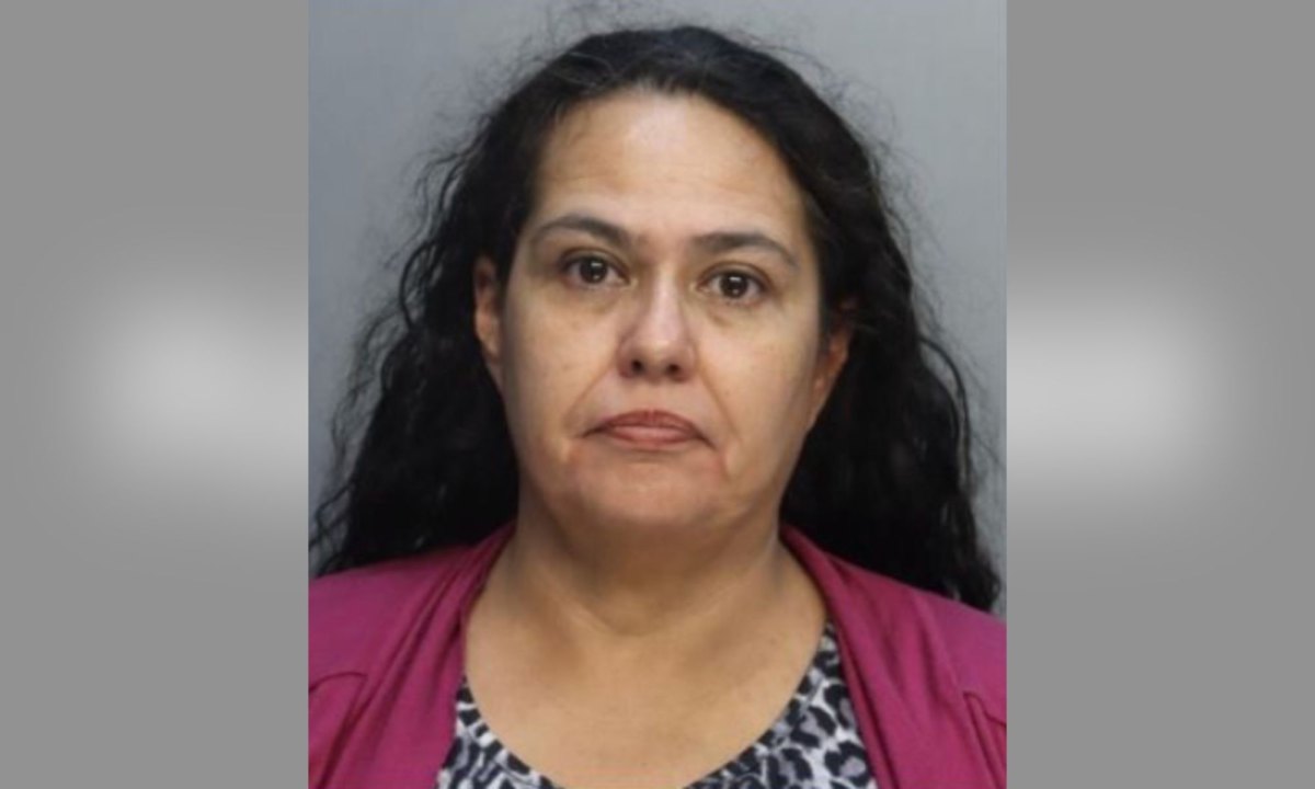 Mom Accused of Holding a Butter Knife to Daughter's Neck Because She Was Late for School