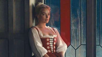 Margot Robbie in Wuthering Heights