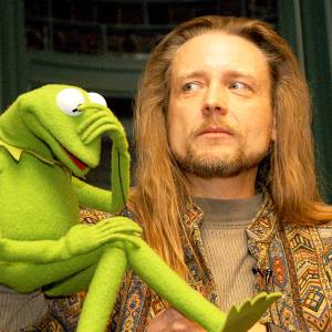 Steve Whitmire and Kermit the Frog