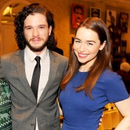  Game Of Thrones Star Kit Harington Pretends To Be A Dragon Video