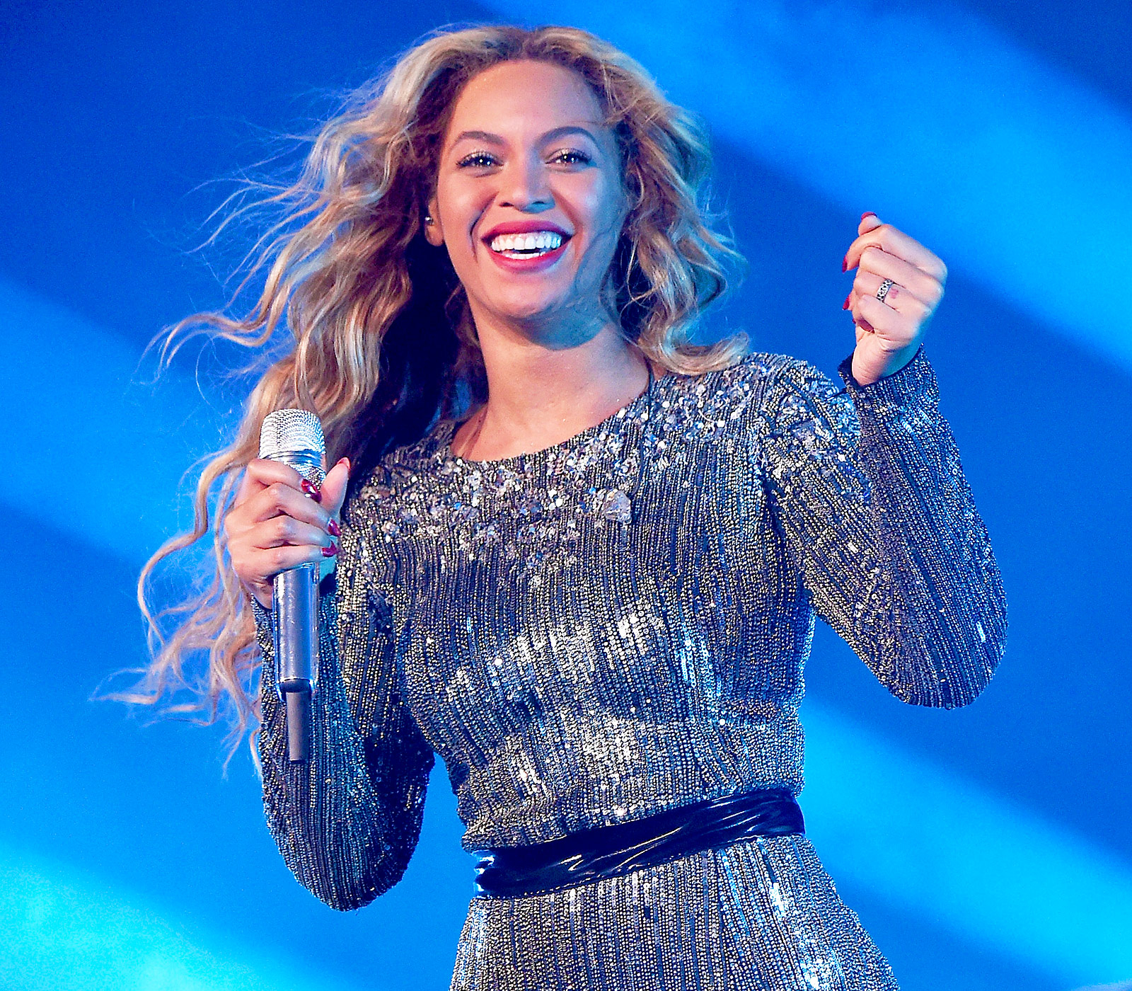 Beyonce Rocks Out to 'Formation' at Super Bowl Afterparty: Video