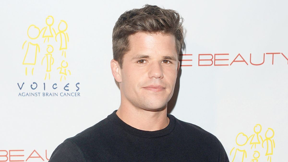 Charlie Carver
