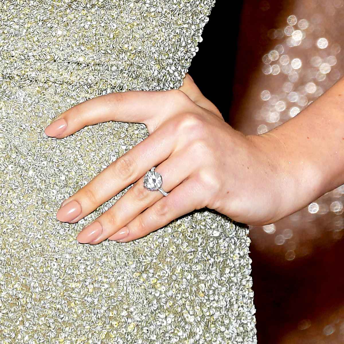 Kate Upton’s Engagement Ring Estimated to Be Worth $1.5 Million | UsWeekly
