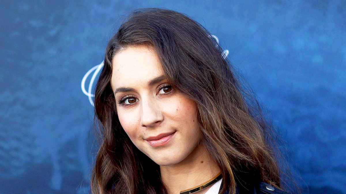 Troian Bellisario