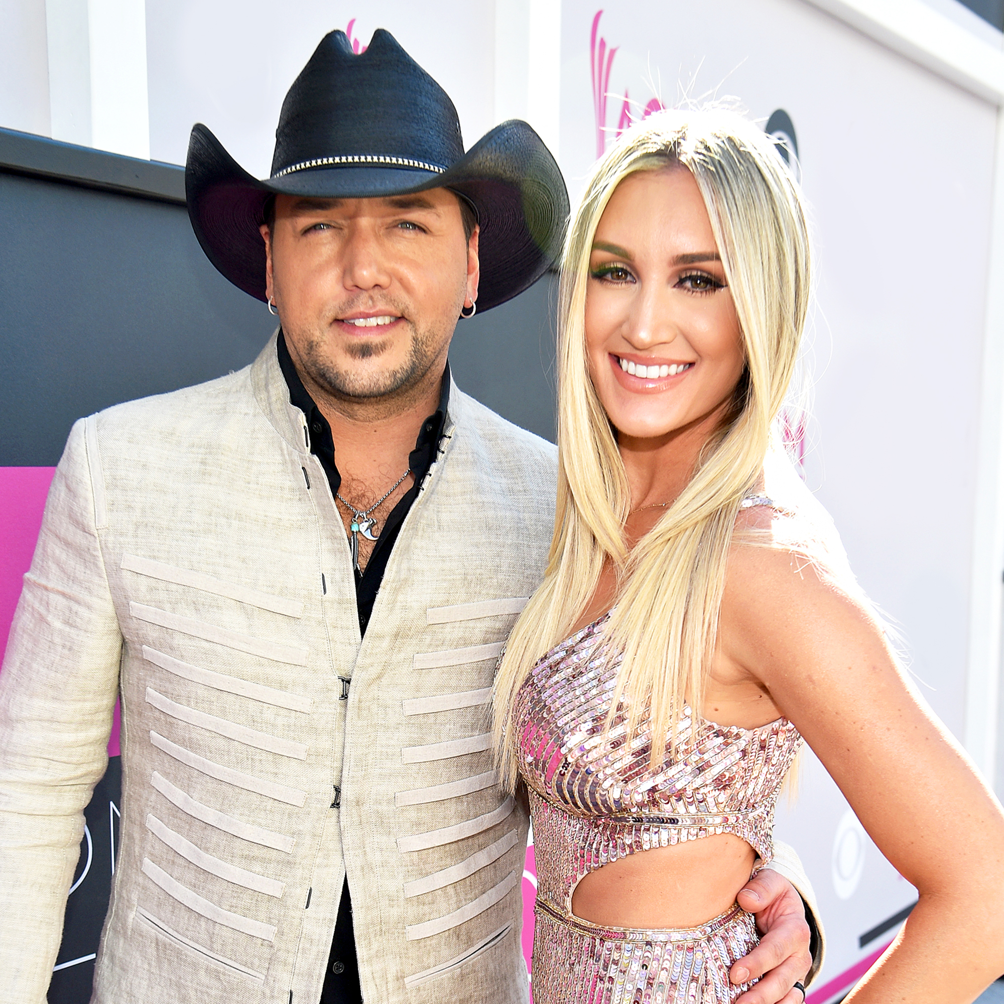 Jason Aldean expecting 1st child with wife Brittany Kerr 