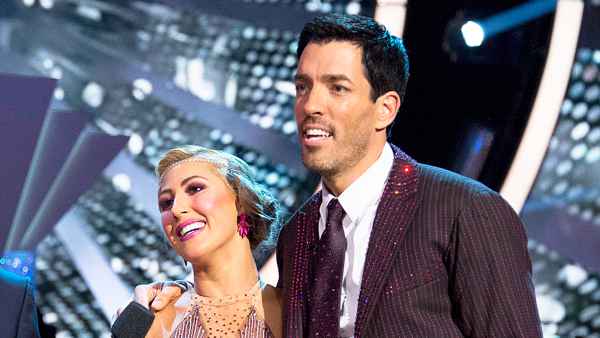 Emma Slater and Drew Scott Dancing With The Stars