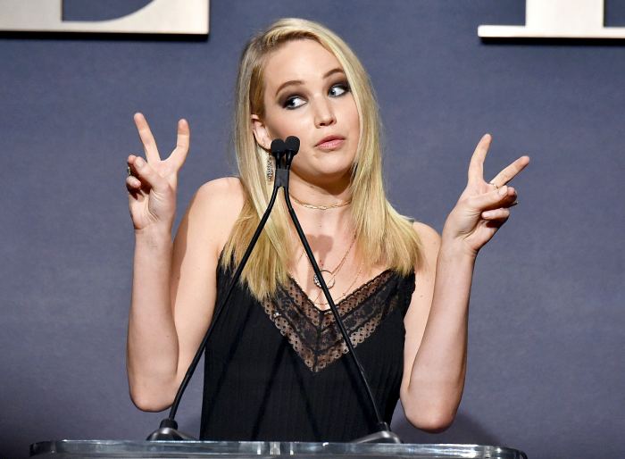 700px x 514px - Jennifer Lawrence Had to Do a 'Naked Line-Up,' Told to Lose Weight