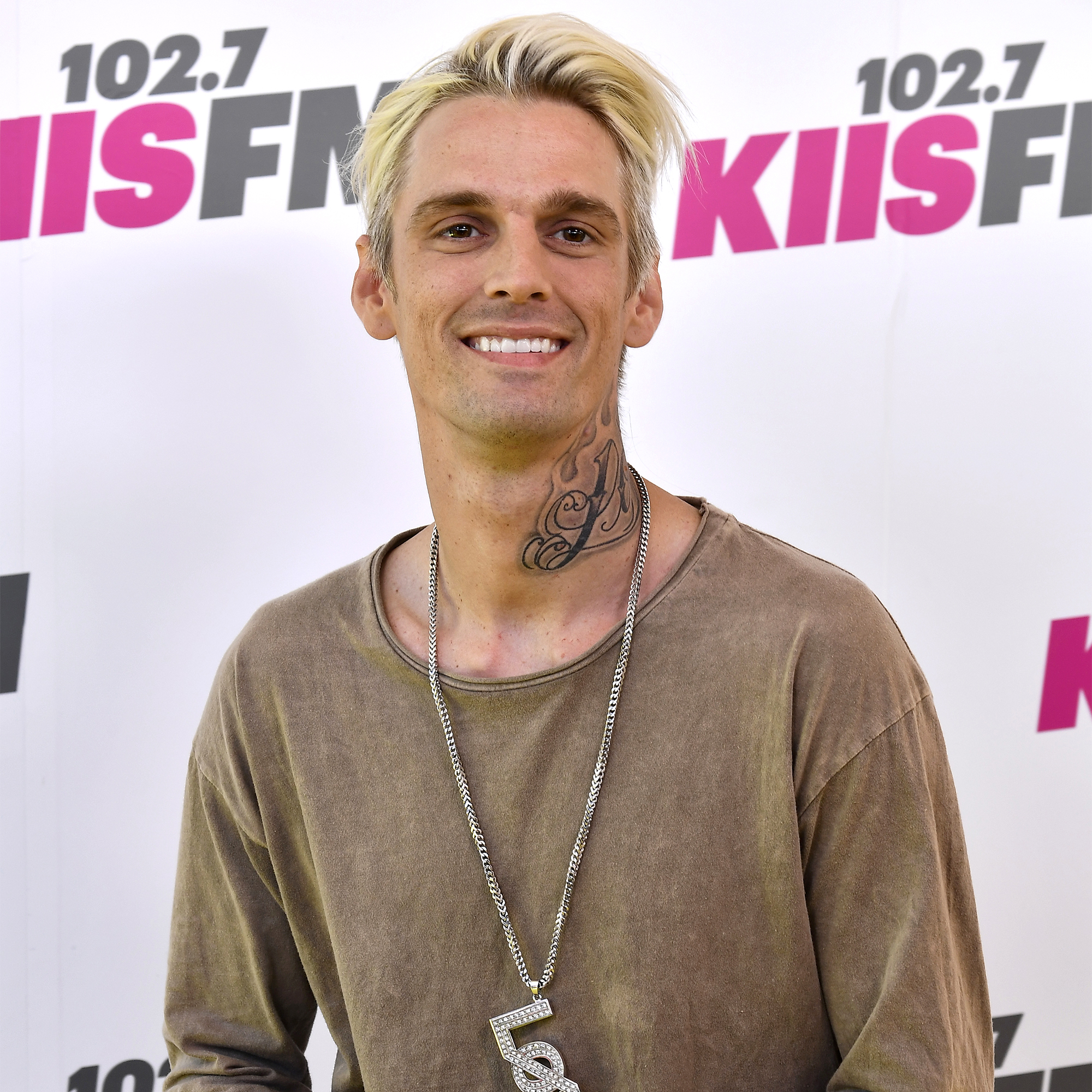 Aaroncarter 6dc5c011 f5b4 44cd a311 922ea56c89fb