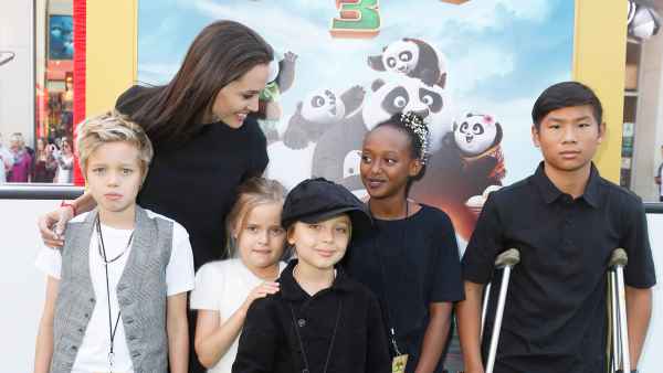 Angelina joilie kids premiere zoom f5635ace 6cef 4fa4 a1a1 f57a9c4f0c3e