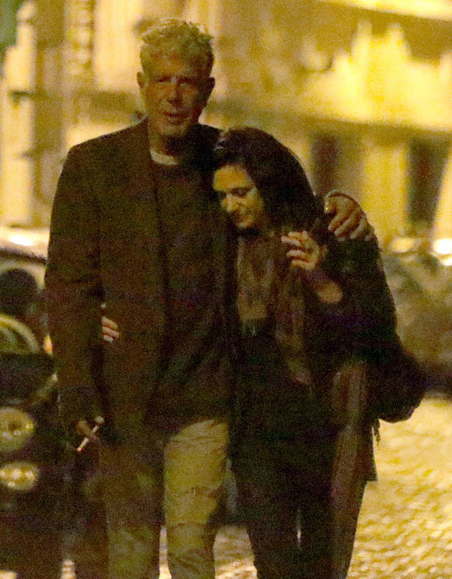Inside Anthony Bourdain And Asia Argento S Romantic Relationship