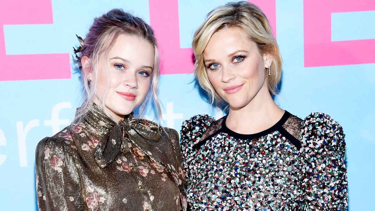 Ava Phillippe and Reese Witherspoon