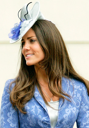 Royal Wedding Attire: What is a Fascinator?