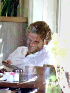 FIRST PIC: Gerard Butler Resurfaces in Malibu After 3-Week Rehab Stint ...