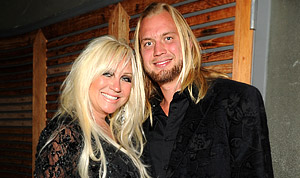 Linda Hogan, 52, Calls Off Engagement to Charley Hill, 23 - Us Weekly