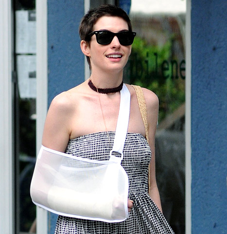 1338992673_anne hathaway article