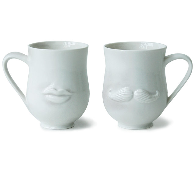 1353344360_jonathan adlers porcelain mugs 640