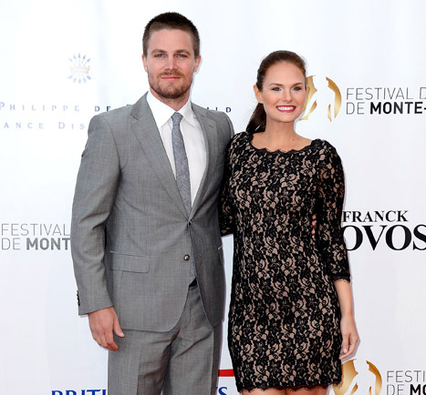 1370893350_stephen amell article