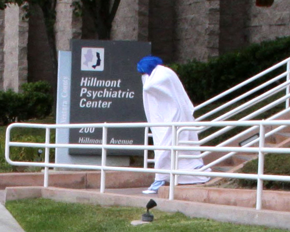 Amanda Bynes leaving the Hillmont Psychiatric Center Hospital