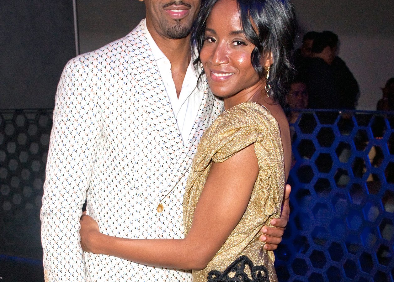 Fonzworth Bentley and Faune Chambers pose inside the 2012 BET Awards