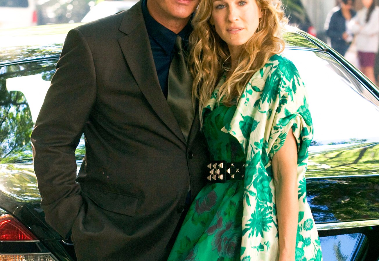Mr. Big and Carrie Bradshaw in the 2008 Sex and the City movie.