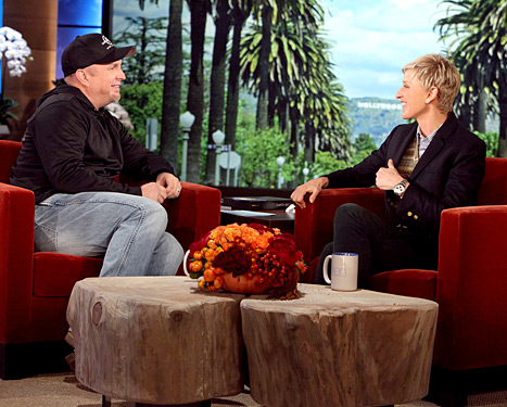 Garth Brooks makes and appearance on "The Ellen DeGeneres Show"