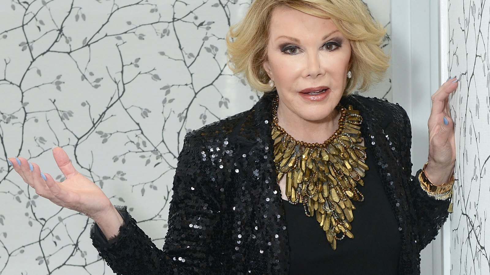 Joan Rivers Interview Joan Rivers Explains CNN Walkout: An Interview Is Not an Interrogation