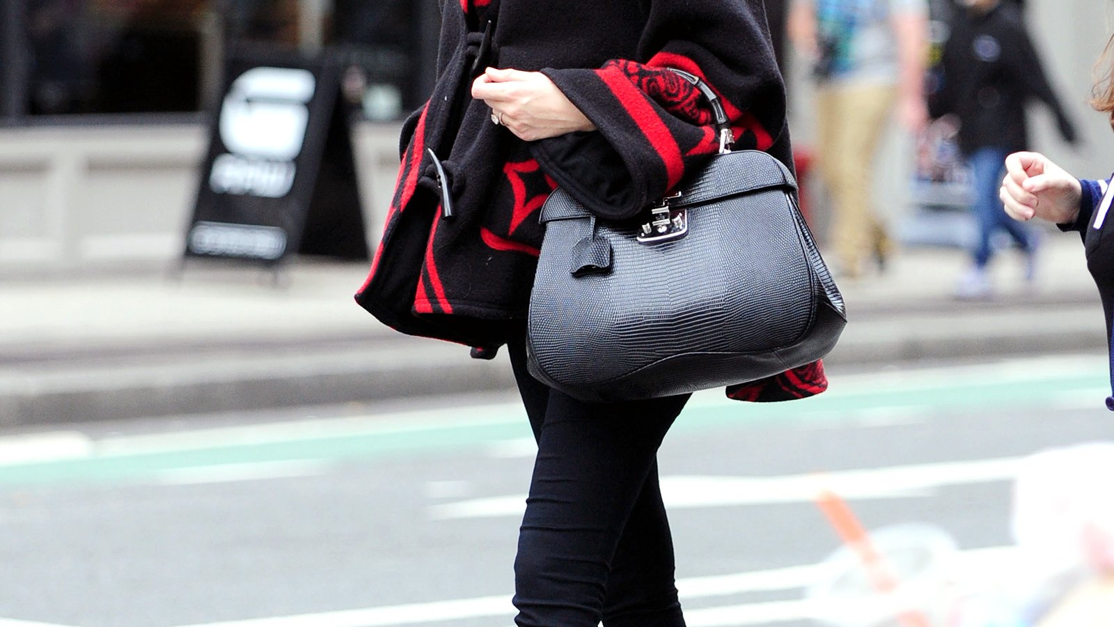 Pregnant Blake Lively runs errands in Union Square on Nov. 3, 2014.