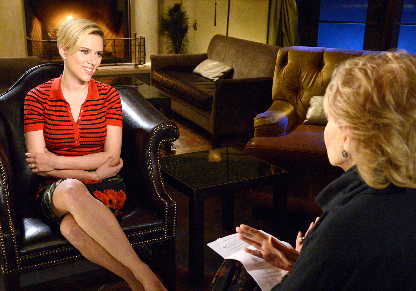 Scarlett Johansson Thinks Her Body Is Just "Okay," Hates Her Thighs