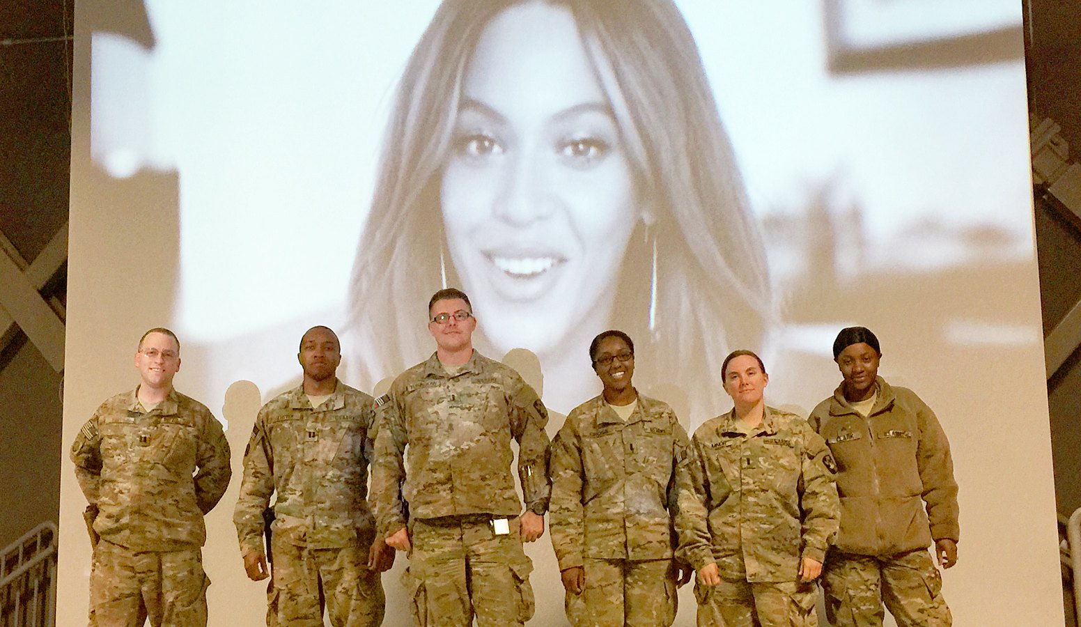 Beyonce, Jay Z Surprise Troops on New Year's Eve: Video, Photos