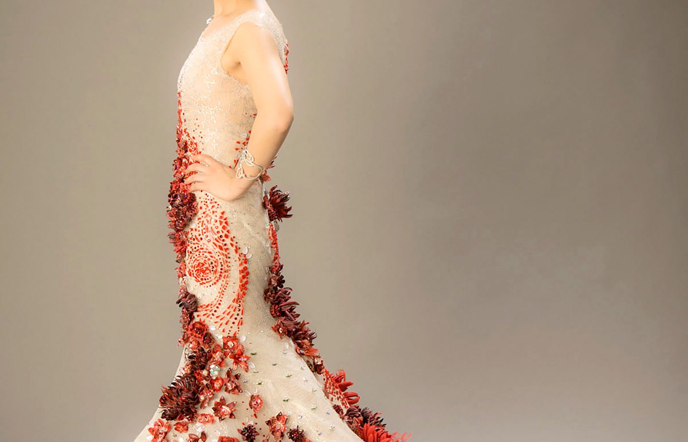 Mila Kunis (Jupiter Jones) in her character's wedding dress
