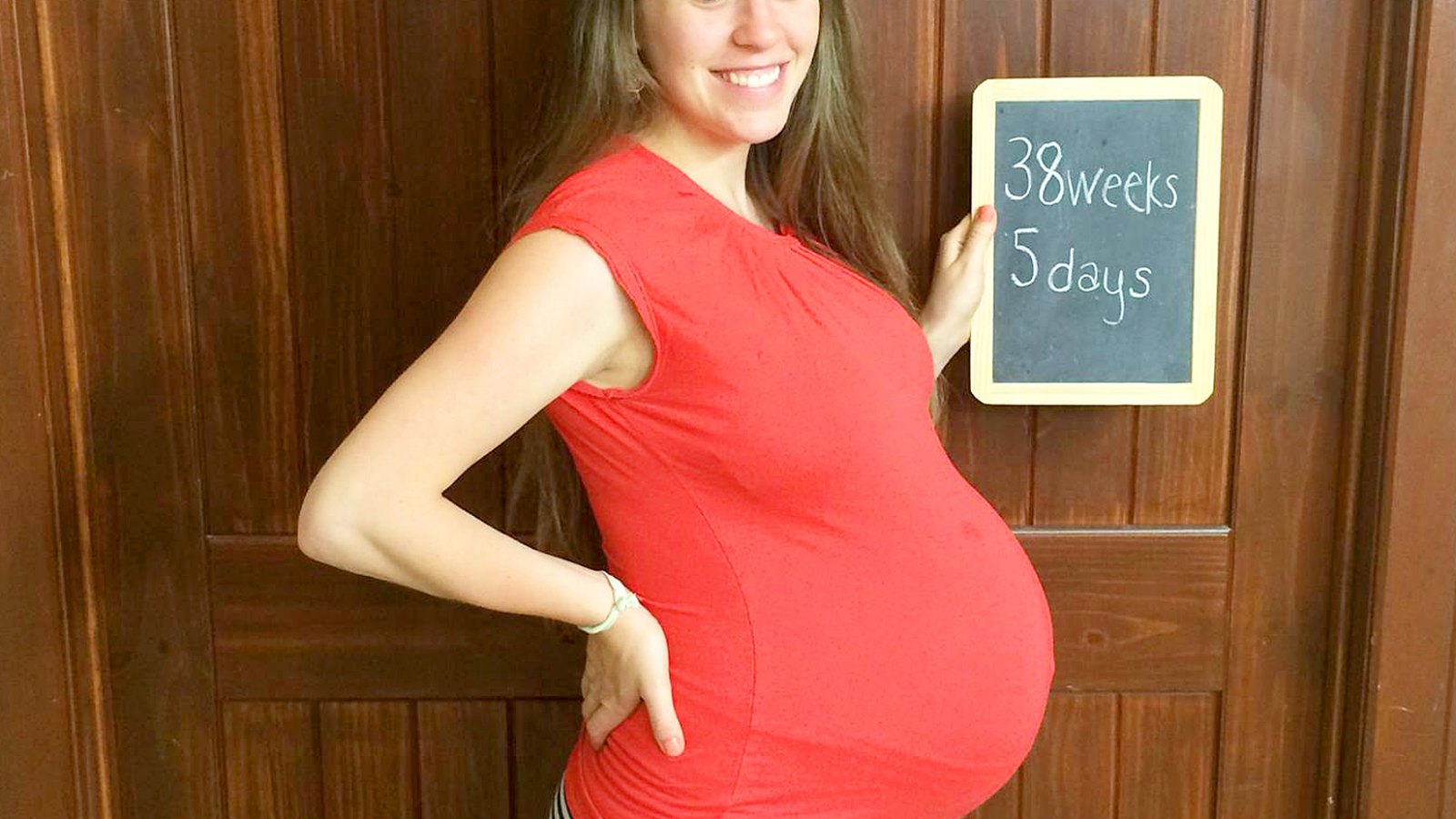 Pregnant Jill Duggar Nears Due Date Shares Final Bump Photo