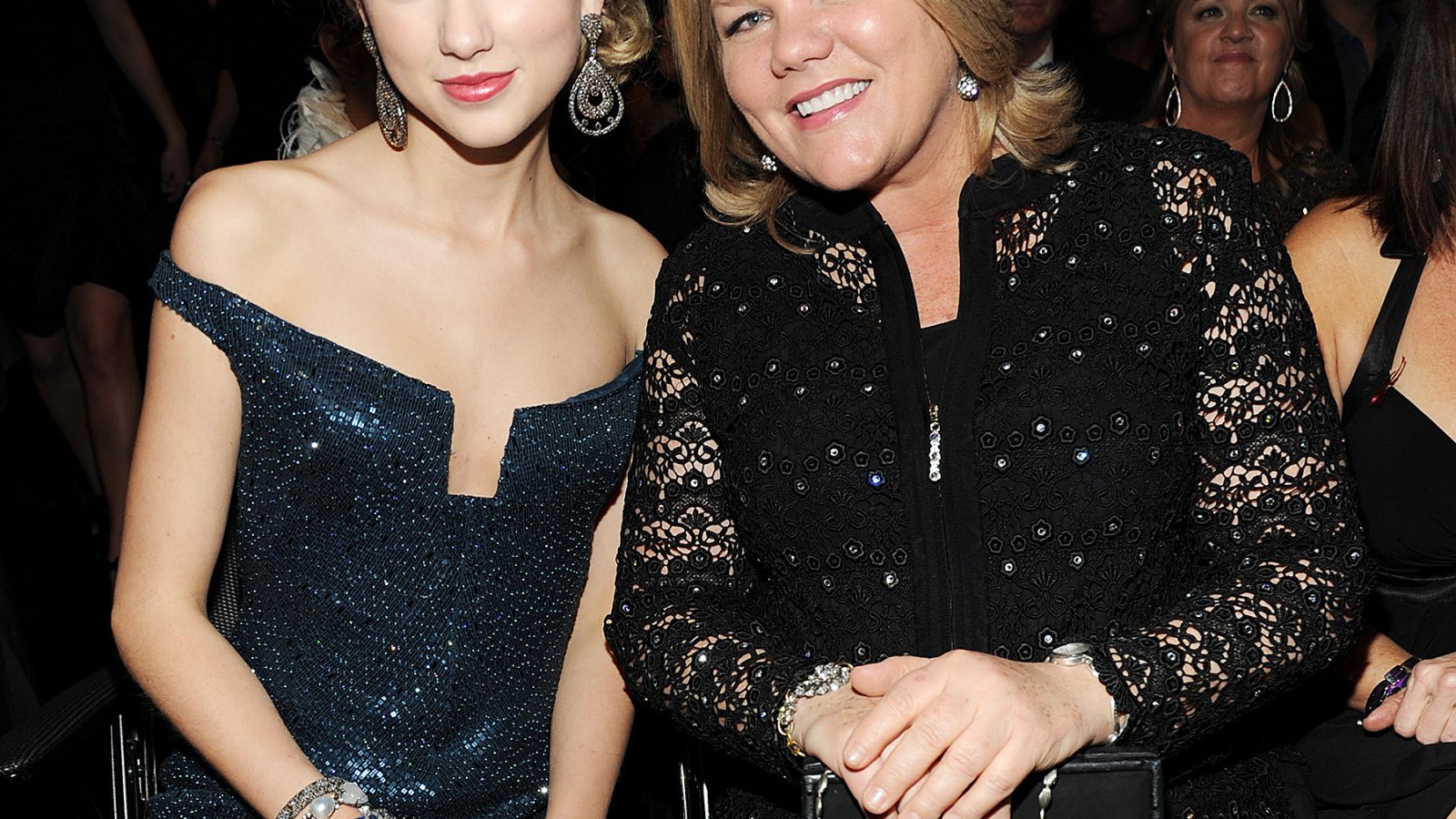 Taylor Swift and her mother