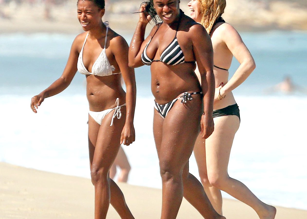 Samira Wiley, Uzo Aduba and Natasha Lyonne in bikinis at the beach.
