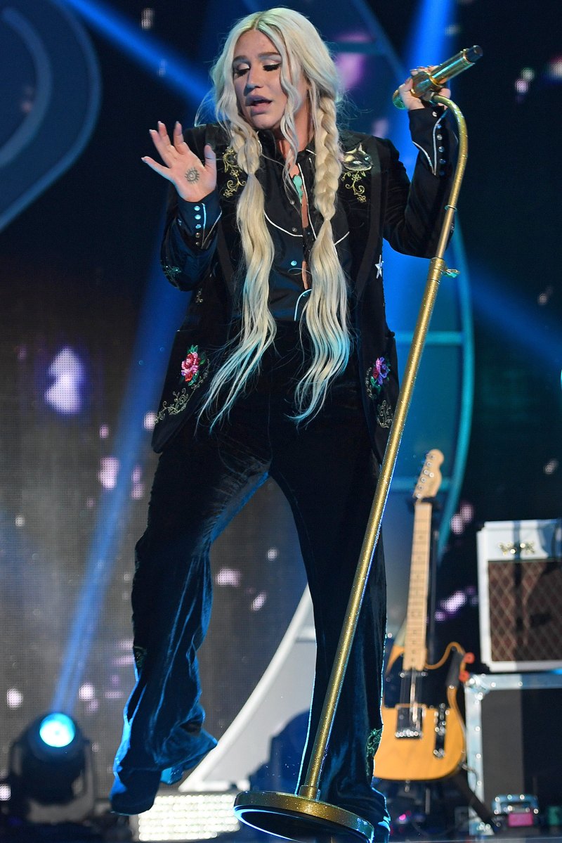 Kesha, 2017 iHeartRadio Music Festival