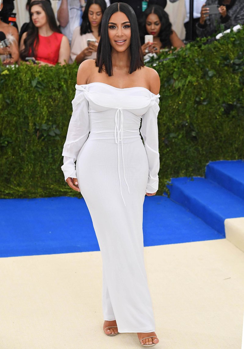 Vivienne Westwood Red Carpet - Kim Kardashian wearing white off shoulder bodycon long sleeve dress