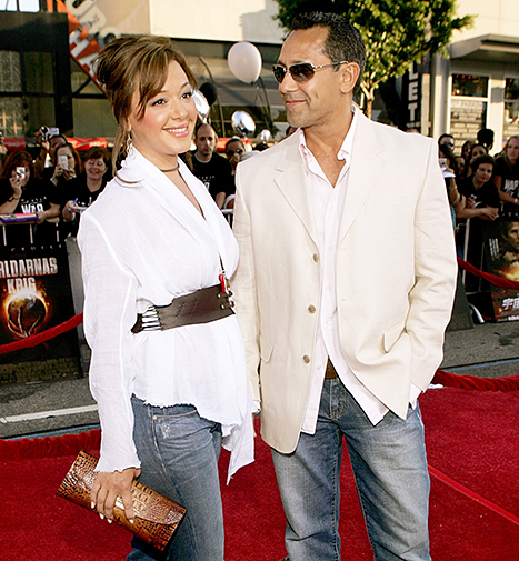leah remini and husband in 2005