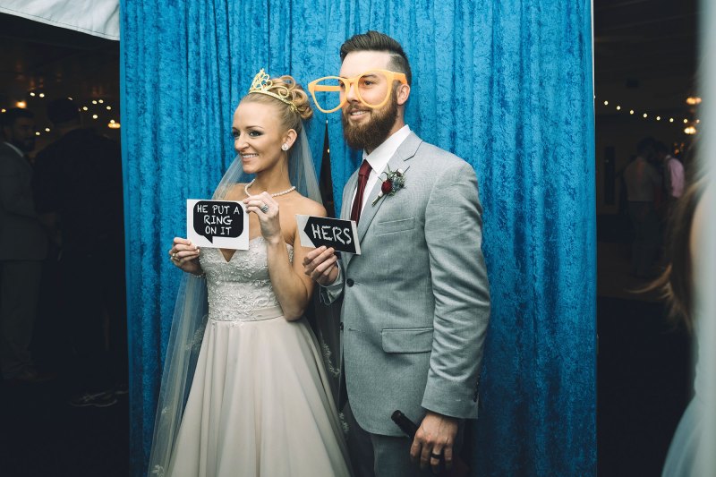 Maci Bookout and Taylor McKinney in the Photobooth
