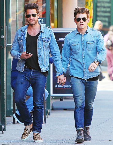 Nate Berkus And Jeremiah Brent Kiss After Engagement Wear Matching Denim Outfits Us Weekly 