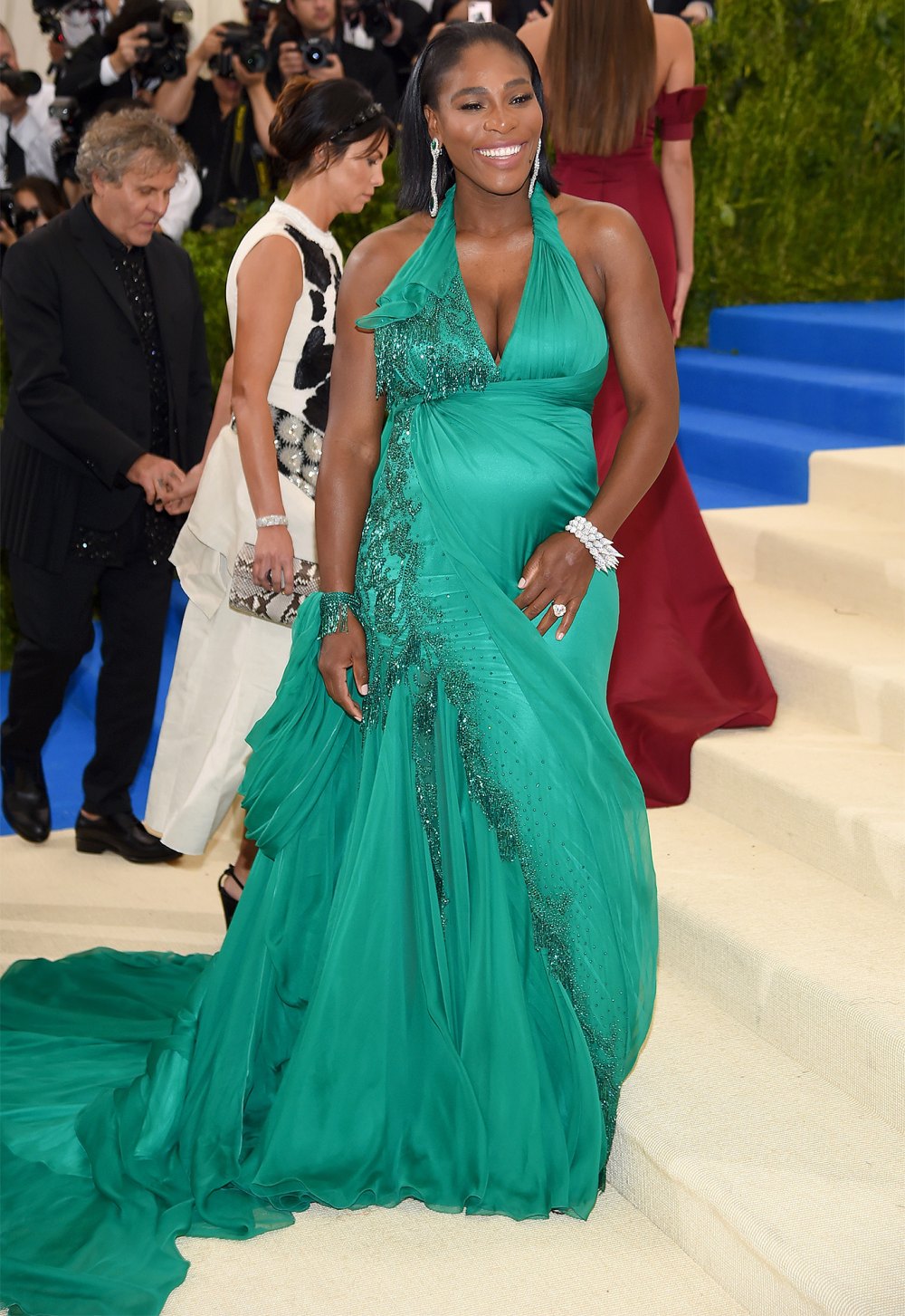 Pregnant Serena Williams Attends Met Gala 2017 With Fiance