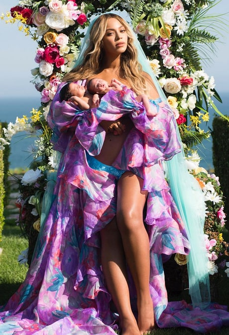 Beyonce Shares First Photo of Newborn Twins Sir and Rumi